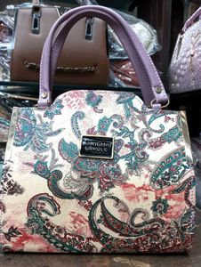 ✨Elegant  Paisley Handbag 👜