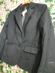 NEW Women&#39;s formal Blazer