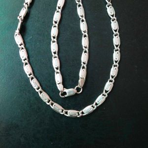 Slightly Used Pure Silver Figaro Chain 41.060 Gm