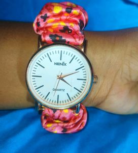 SCRUNCHIE WATCH FOR WOMEN