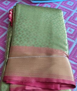 BEAUTIFUL GREEN AND RED SAREE
