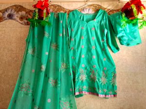 Farsi Salwar Suit Set