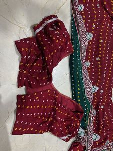Bandej Red N Green Saree With Blouse
