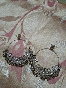 Its a Ethnic Earring Which Suits Ina Desi Diva 🥰