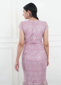 Elegant Lavender Lace Midi Dress