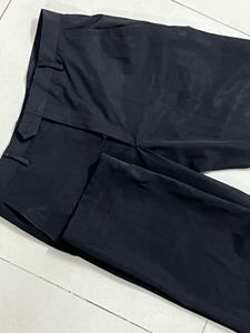 Women Loose Fit High-rise Lint Free black Trouser