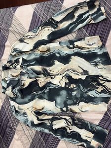 Abstract Print Shirt-new and never wore