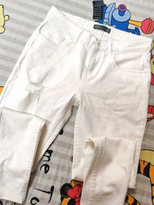 Ether White Distressed Jeans 🤍😍