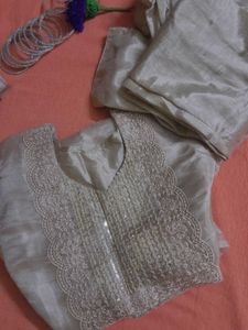 Elegant Salwar Kameez Suit Set