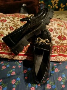 TRENDY LOAFERS
