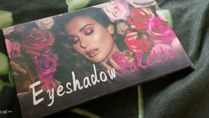 Eyeshadow pallette