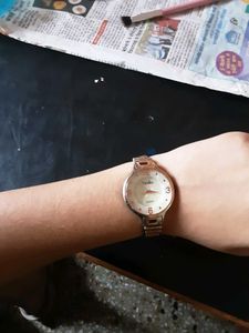 Elegant Women&#39;s Watch