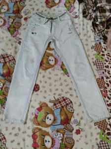 Stylish Light Wash Jeans