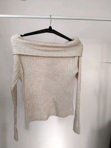 Off Shoulder Long sleeve
