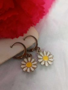 Daisy Drop Earrings