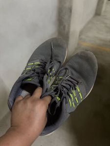 Nike Sneakers - Grey