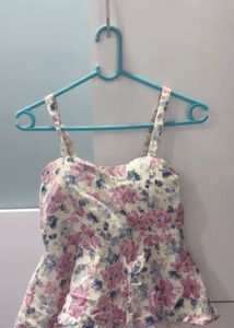 Pretty Sleeveless Top