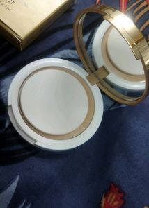 Myglamm Super Serum Compact