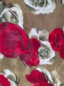 Rose Print Saree With Blouse