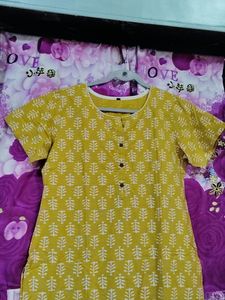HALF SLEEVES KURTI