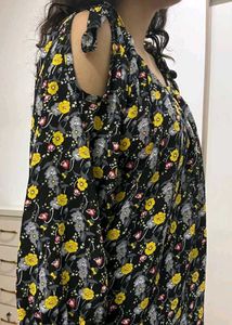 Floral Cold Shoulder Top – Elegant &amp; Trendy
