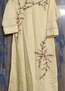 Lightly Yellow Kurtha