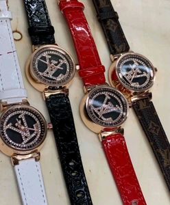 LV Rotating Watch Offer😍