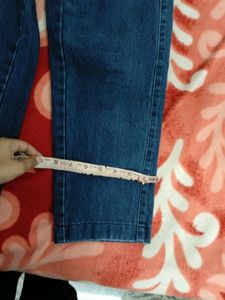 Straight Fit - 28 Waist Blue Jean