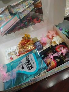 RAKHI HAMPER BOXES FOR SISTER