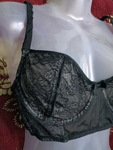 Black Lace Bra 34D👙