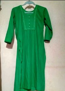 Green Embroidered Kurta