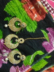 Earings And Teeka.