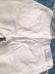 New White Jeans Brand [ Musician ]