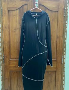 Trendy Sleeveless Overcoat And Hooded Bodycon