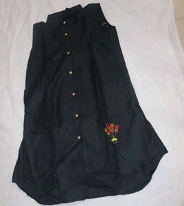 Black Embroidered Pocket Tunic