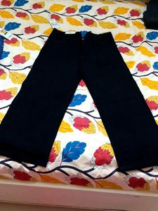 Zara Black Baggy Jeans (Women&#39;s)