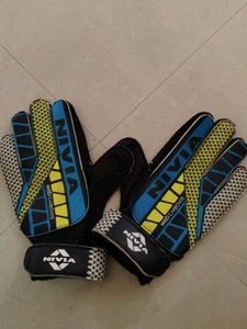 Nivia Goalkeeper Gloves