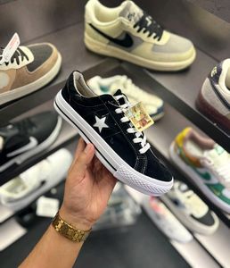 *CONVERSE STAR VINTAGE MEN AND WOMEN*