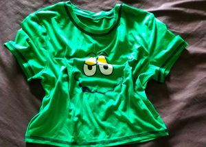 crop tee from urbanic