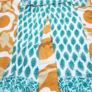 Perfect Cotton Stretched Suit With Dupatta ,Buttom