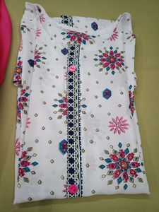 Design New Kurti With Simple Shalwar