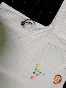 Cute aesthetic tees 🌷