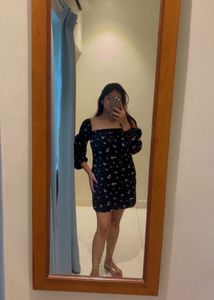 Floral Off-Shoulder Mini Dress- with pockets