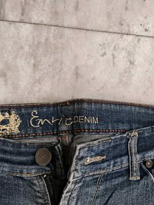 Emanuel Jeans - Stylish Denim
