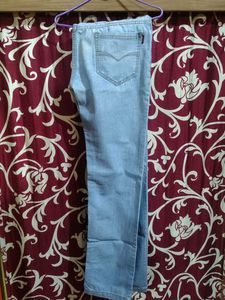 Light Wash Jeans