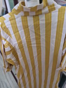 Beautiful Top Bust 40