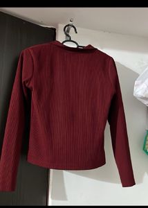 Women Maroon Collared Top