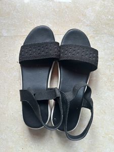 Peach Formal Shoes And Black Sandals Combo