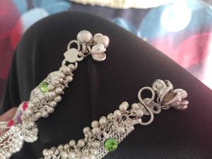 Silver Pleated Anklets