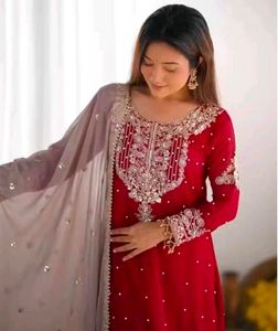 Elegant Kurta Set L size